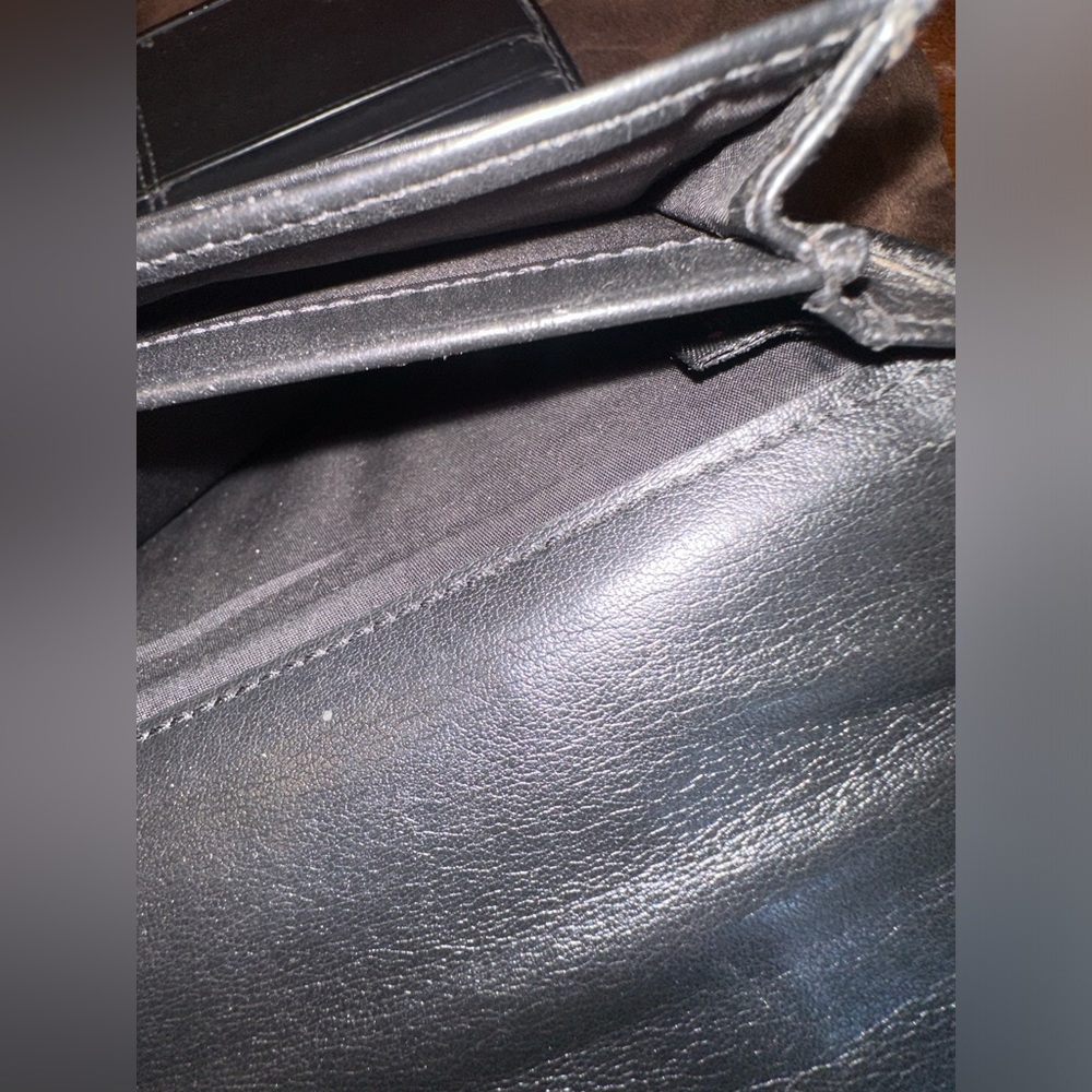 Couch Wallet - Picture 5 of 9